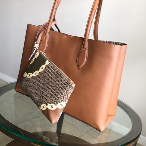 Anne Klein Tan Tote Bag with Matching Pouch